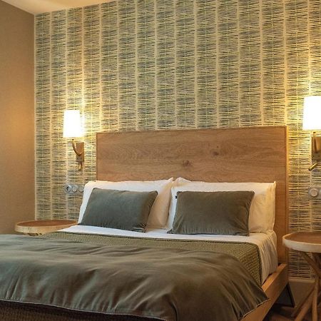 Apartamentos Boutique Fuente Real Комилас Екстериор снимка