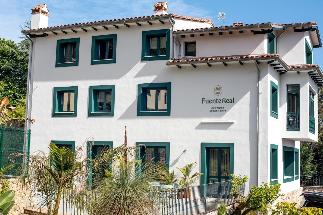 Apartamentos Boutique Fuente Real Комилас Екстериор снимка